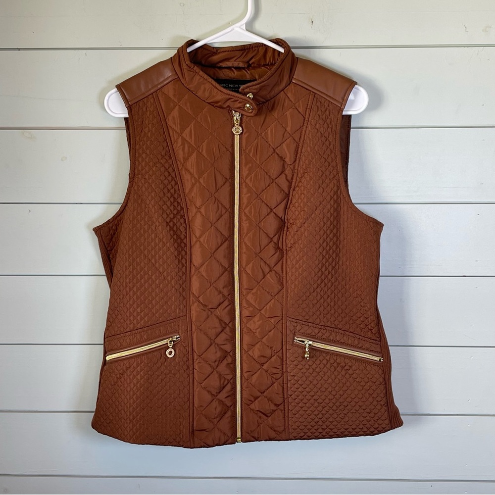 Marc New York Andrew Marc full zip brown puff vest women’s size medium